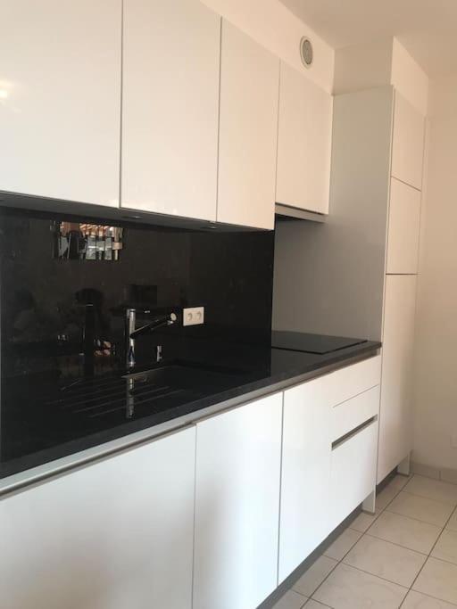 Ferienwohnung Terrasse De 30M2 Vue Mer Panoramique 1 Chambre Cavalaire-sur-Mer Exterior foto