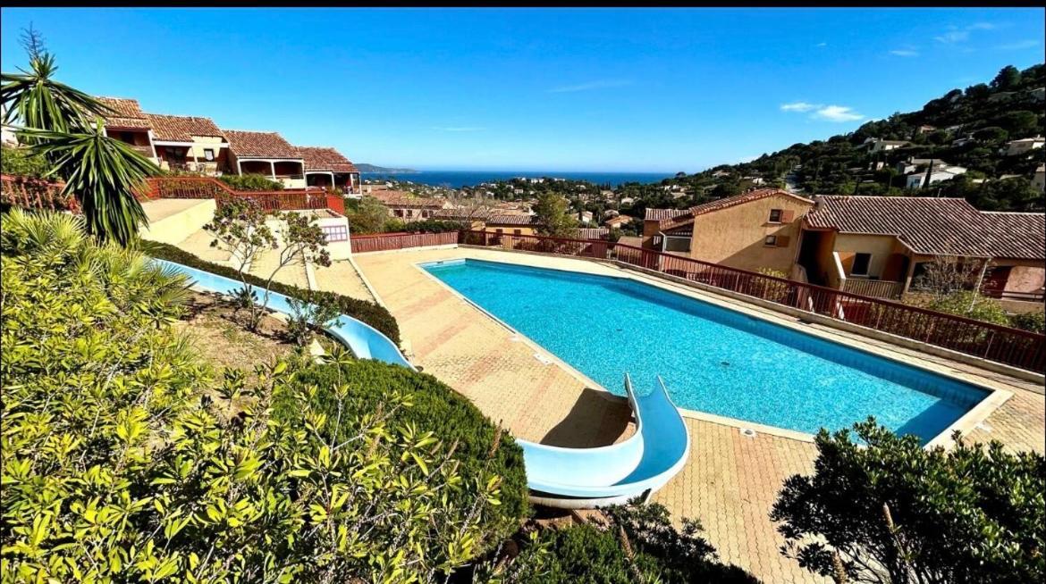 Ferienwohnung Terrasse De 30M2 Vue Mer Panoramique 1 Chambre Cavalaire-sur-Mer Exterior foto